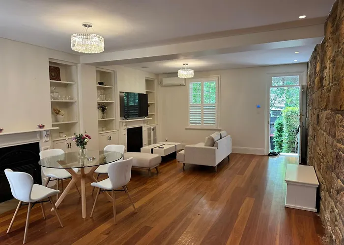 3 Bedroom Grand Home Woollahra
